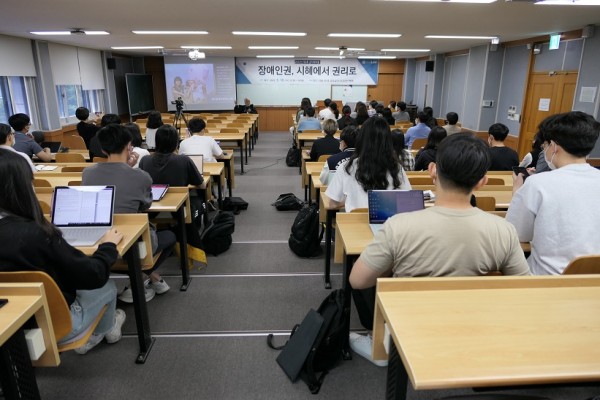 [2022.05.18.] 2022년 제2회 공익테이블 개최 (부제 : 장애인권, 시혜에서 권리로 - 박경석 대표)
